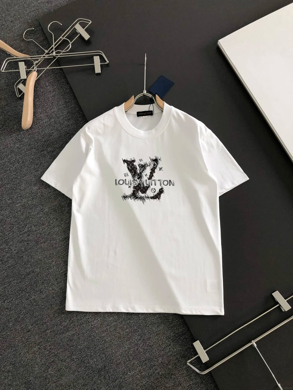 เสื้อเชิ้ต DG / AU99