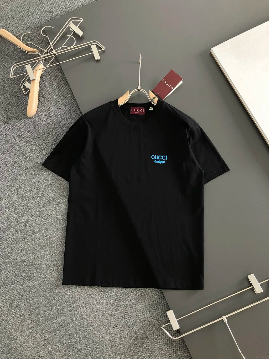 เสื้อเชิ้ต DG / AU92