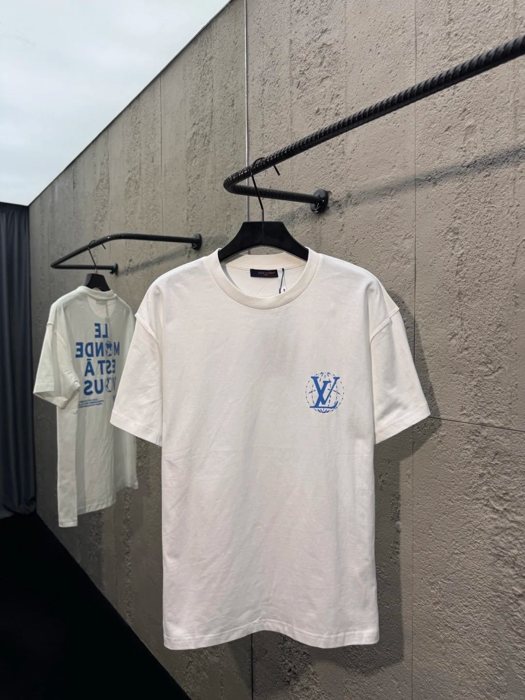 เสื้อเชิ้ต DG / AU104