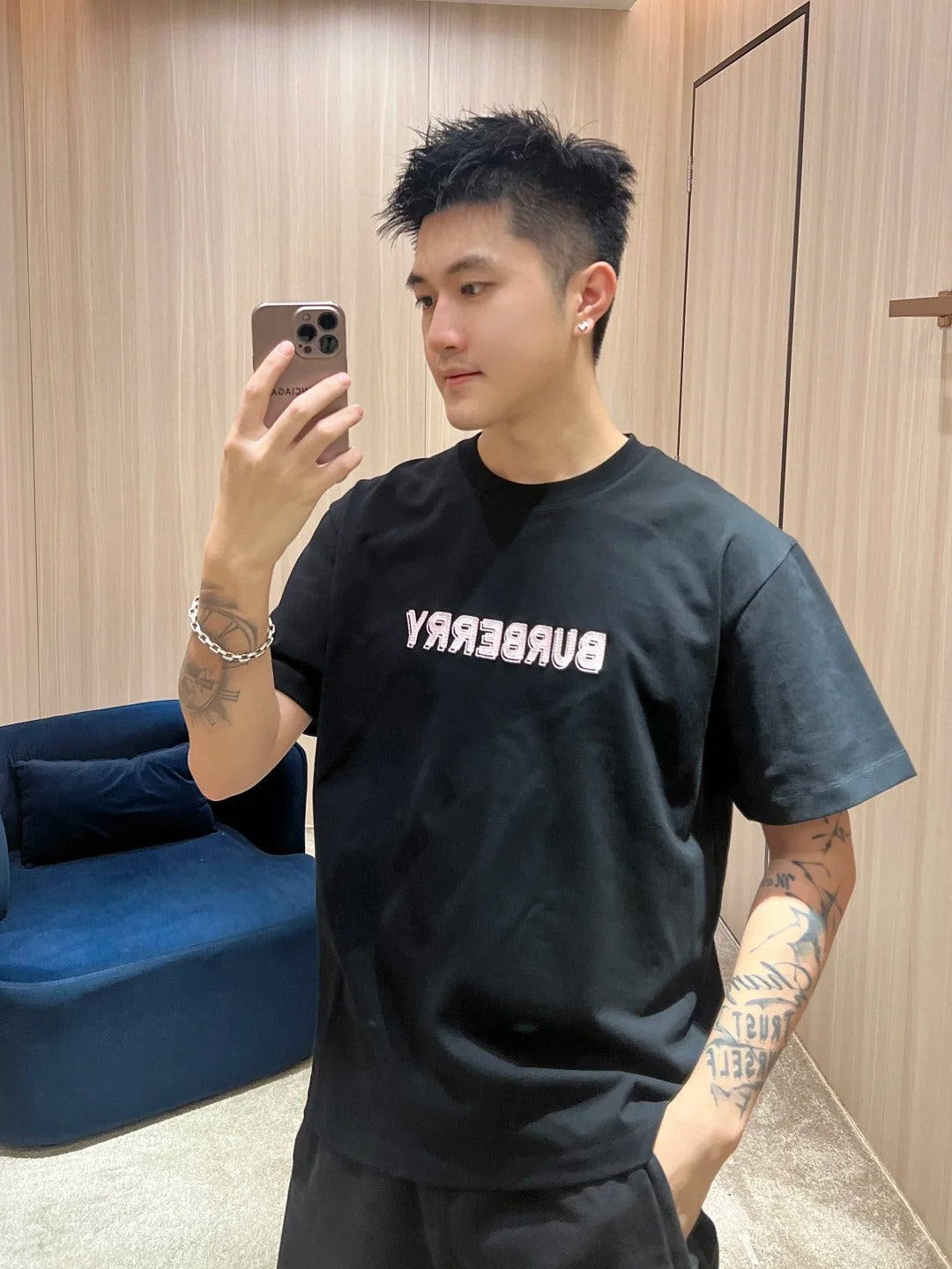 เสื้อเชิ้ต DG / AU104