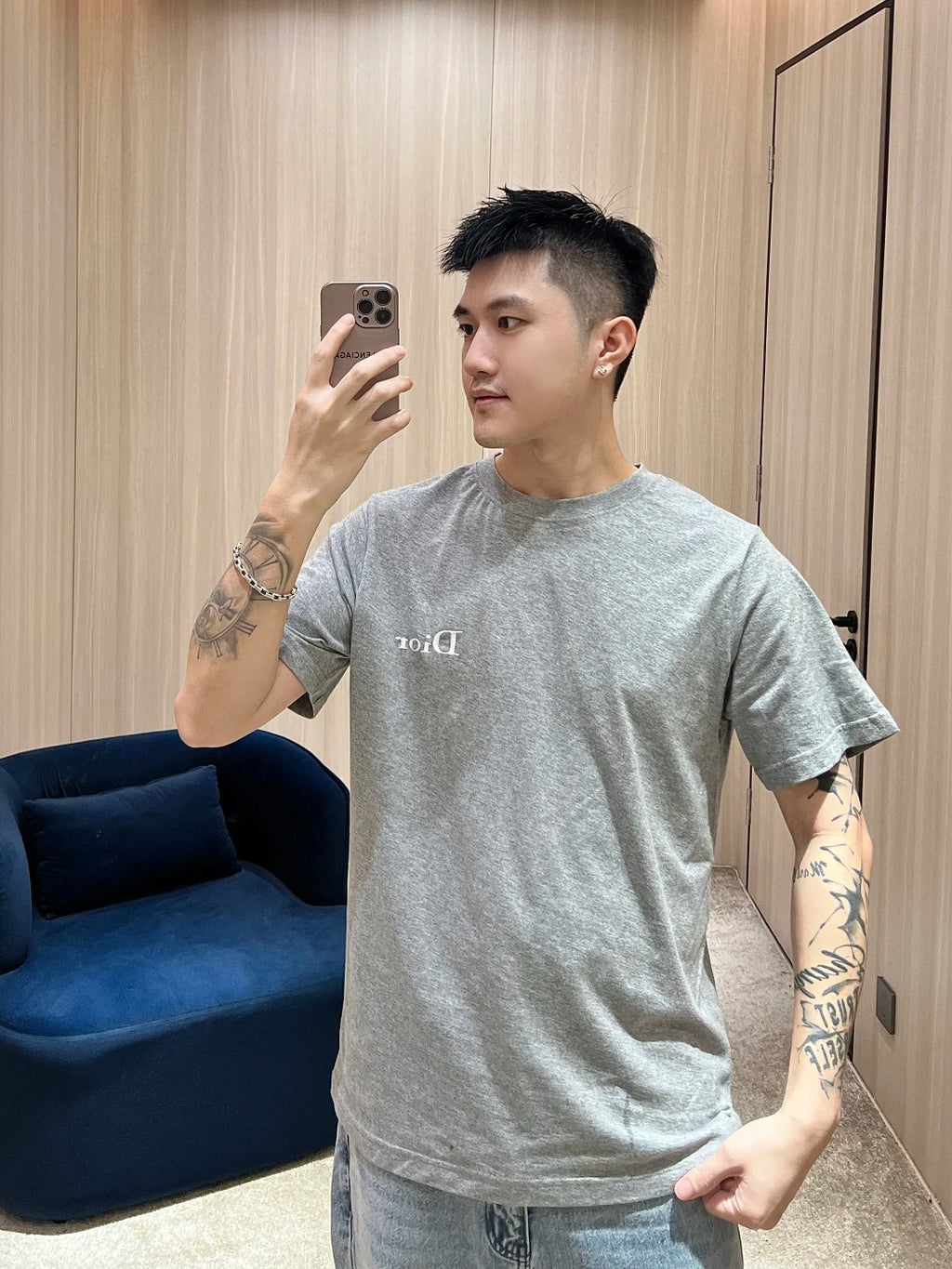 เสื้อเชิ้ต DG / AU104