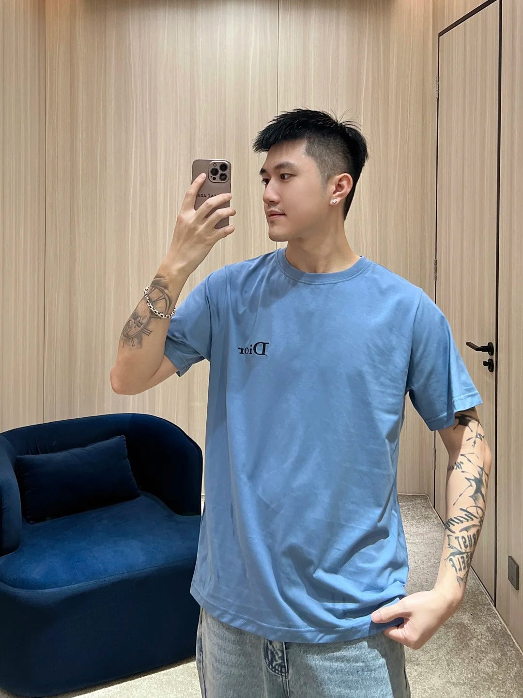 เสื้อเชิ้ต DG / AU104